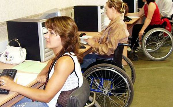 Госдума ввела штраф за отказ принять на работу человека с инвалидностью