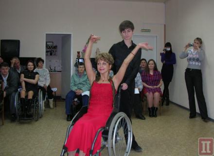 Романтическое танго на инвалидной коляске
