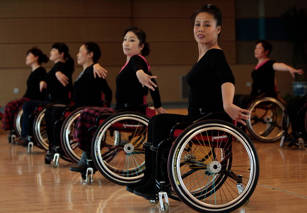 Танцы на колясках в Китае