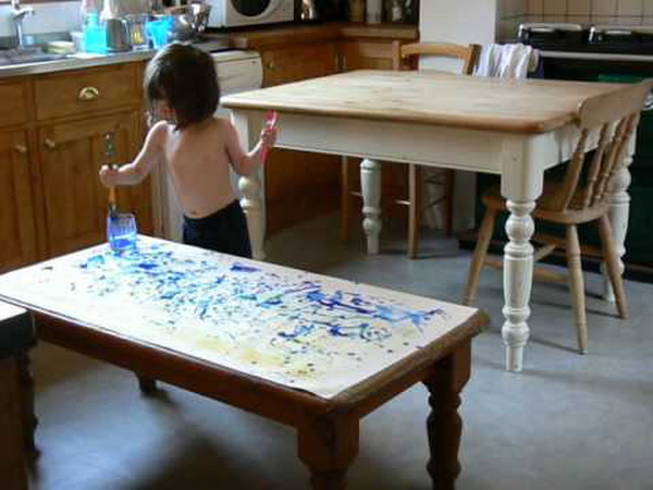 Трехлетняя девочка с аутизмом может стать новым Пикассо