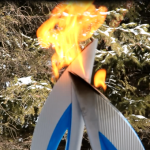 Шаманы и кузнецы зажигали паралимпийский огонь в Сибири