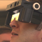 Британские ученые представили прототип очков для почти слепых