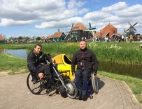 Велопокатушки на хэндбайках по Королевству Нидерланды, или приключения белорусских колясочников в Голландии