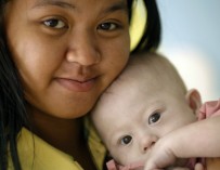 Австралийская пара, отказавшаяся от рожденного суррогатной матерью ребенка-дауна: мы не знали о болезни