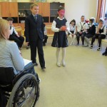 Цикл занятий по пониманию инвалидности стартовал в школах Москвы