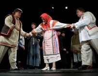 Цветы для простодушных: как живут «особенные» театры в России и за рубежом