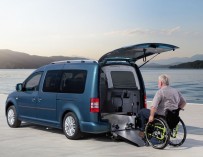 Марка Volkswagen представила автомобили для инвалидов-колясочников