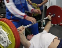 Пауэрлифтинг: как тренируются паралимпийцы?