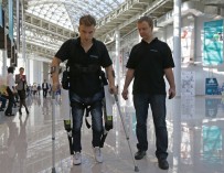 «ЭкзоАтлет» готовит к запуску производство роботов для инвалидов