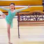 8-летняя девочка без ноги впервые станцевала перед зрителями