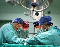 Китайский врач присоединился к команде, которая планирует операцию по пересадке тела россиянину
