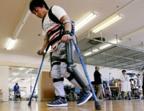 В Японии будут лечить повреждения спинного мозга с помощью iPS-клеток и экзоскелетов