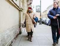 Инвалид по зрению проводит «осязаемые» экскурсии по Петербургу