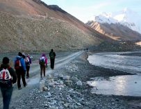 Группа детей‑инвалидов совершила восхождение на Эверест