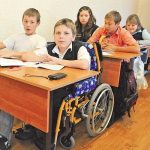 С 1 сентября дети-инвалиды России начнут учиться в обычных школах