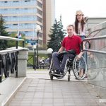 «Сантиметр решает всё!»: Минск протестировали на доступность для людей с инвалидностью