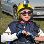 Девушка в инвалидной коляске взлетела в небо над Бердском