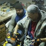Парапутешественник-экстремал создал первую в РФ инвалидную коляску для дайвинг