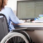 Работодатели неохотно берут на работу инвалидов