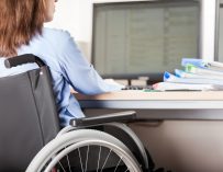 Работодатели неохотно берут на работу инвалидов